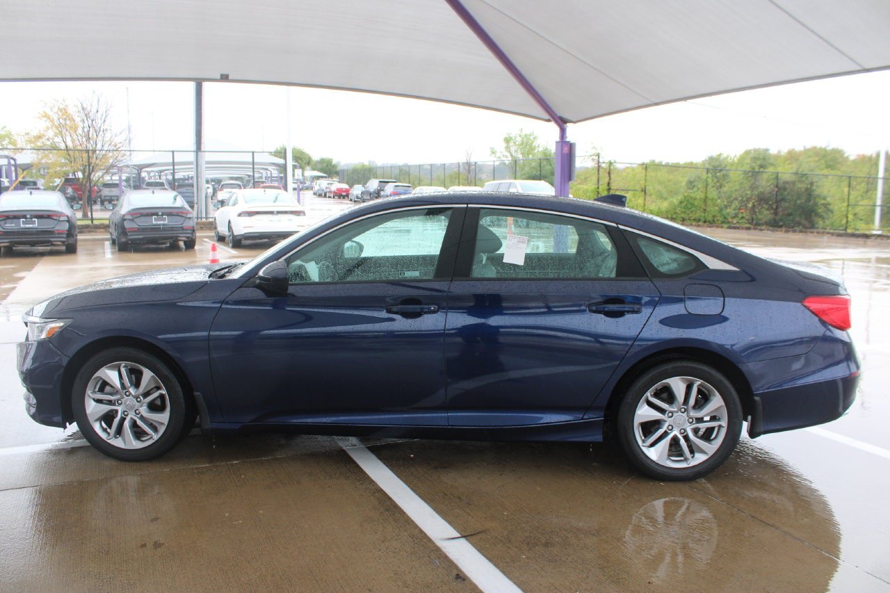 Used 2019 Honda Accord LX image 2