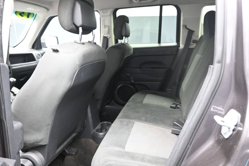 Used 2015 Jeep Patriot Sport FWD image 18