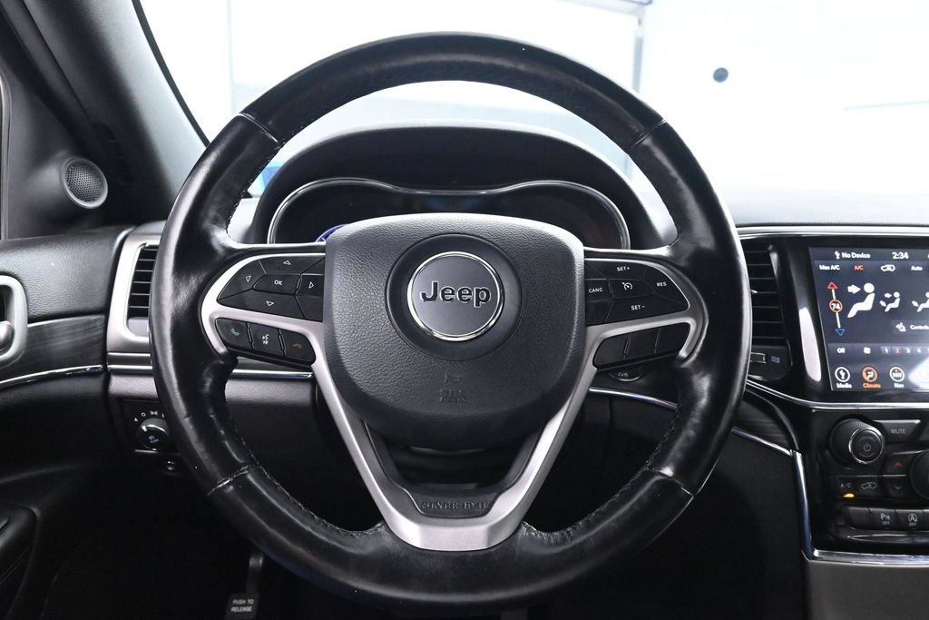 Used 2020 Jeep Grand Cherokee Limited AWD/4WD image 28