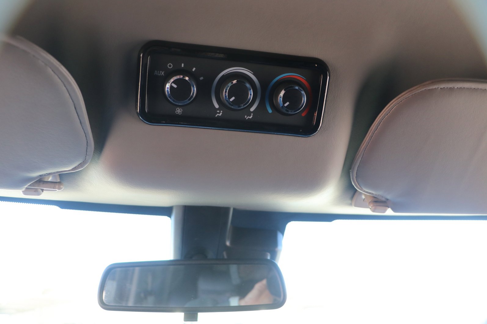 Used 2020 GMC Savana 2500 w/ Enhanced Convenience Package image 22