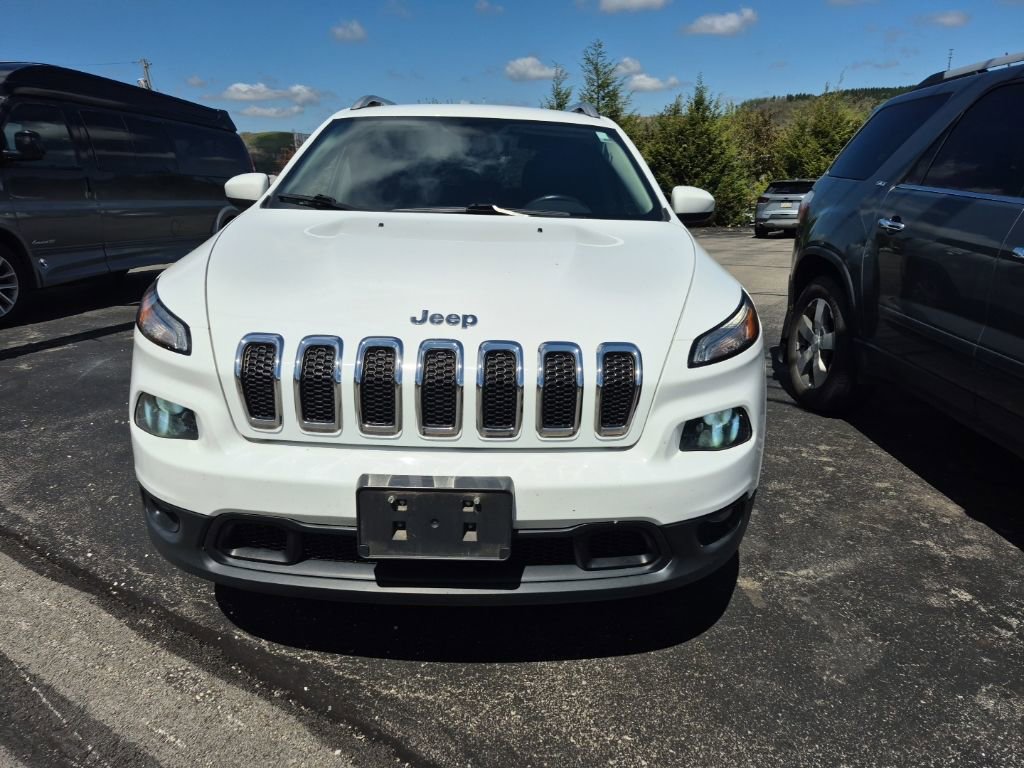 Used 2015 Jeep Cherokee Latitude w/ Cold Weather Group image 2