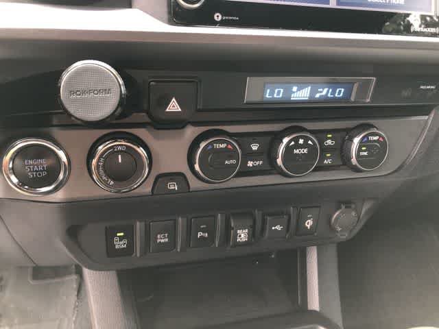 Used 2021 Toyota Tacoma TRD Off-Road w/ Technology Package AWD/4WD image 16
