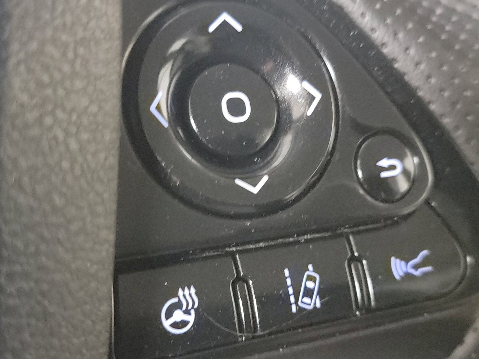 Used 2019 Toyota Prius XLE AWD/4WD image 33