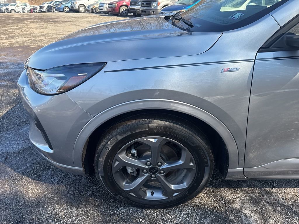 Used 2024 Ford Escape ST-Line w/ Tech Pack #1 image 6