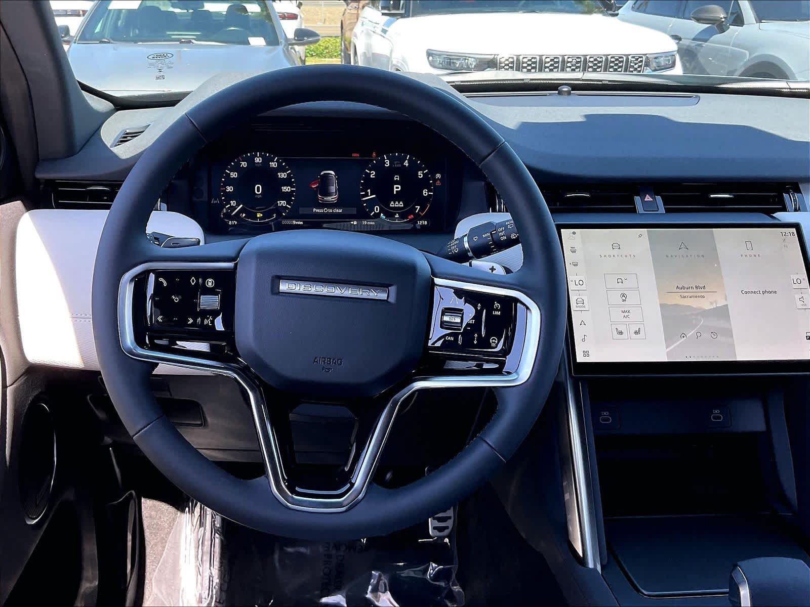 New 2026 Land Rover Discovery Sport Landmark AWD/4WD image 15