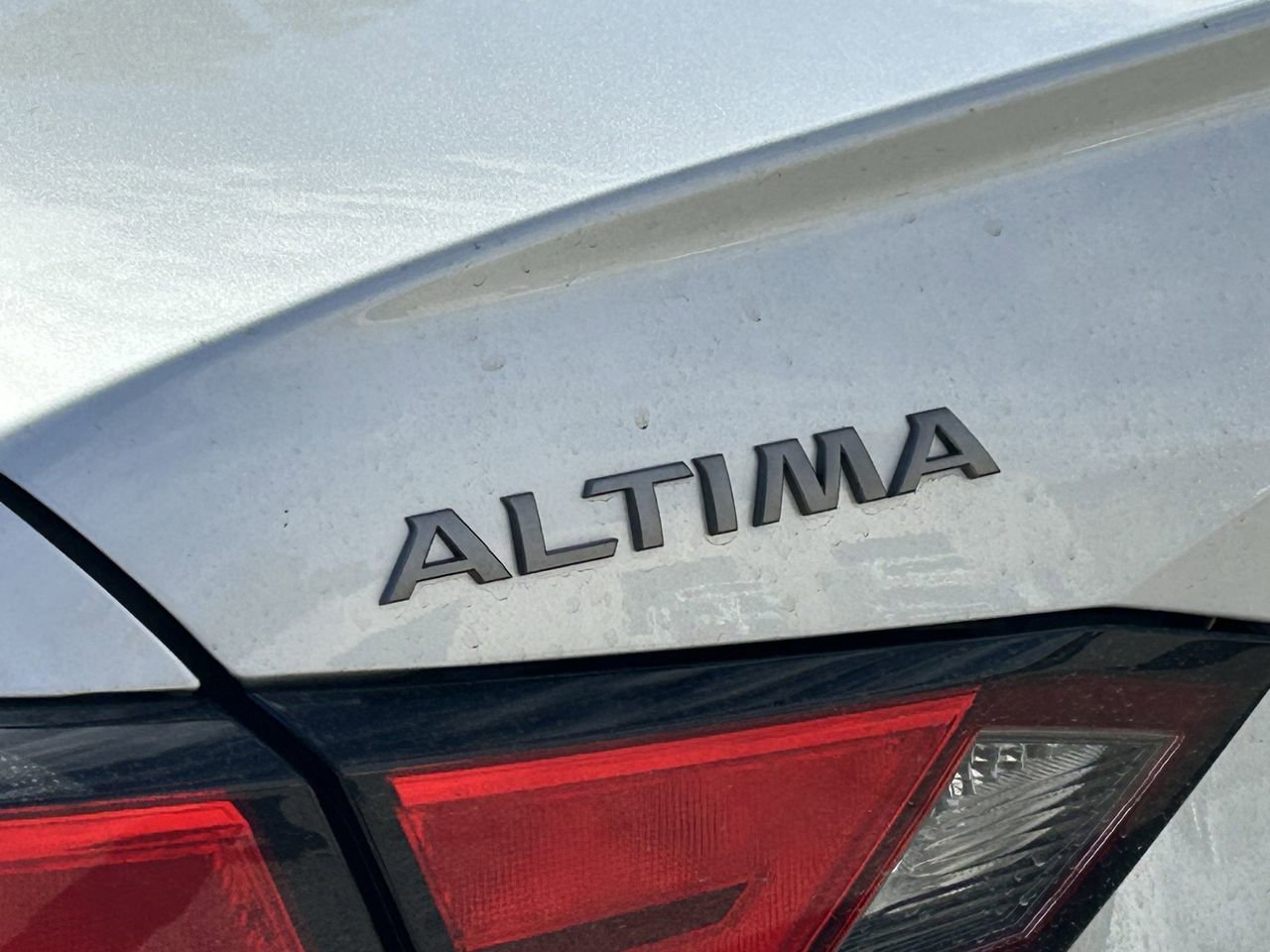 Certified 2024 Nissan Altima 2.5 SR image 5