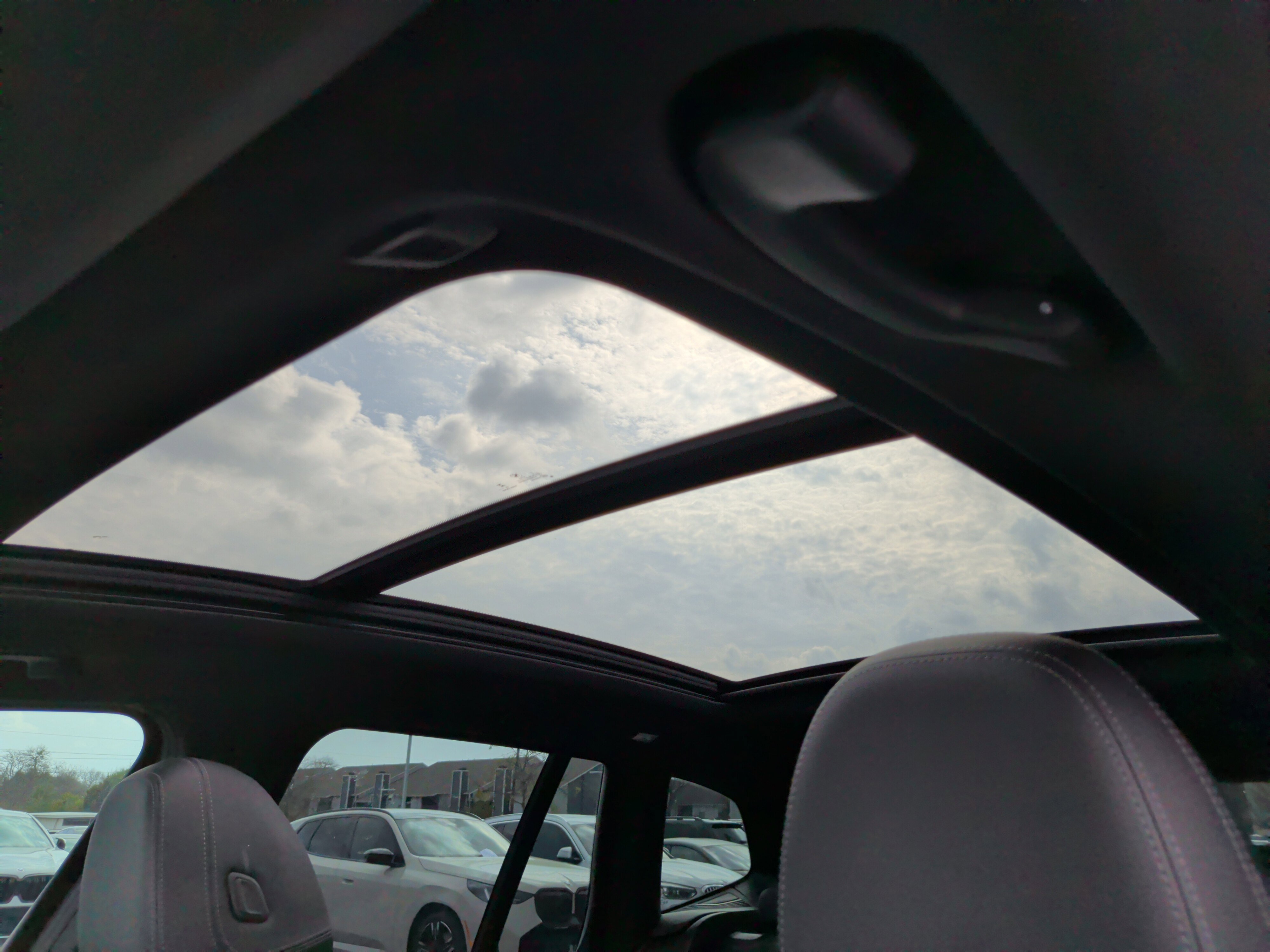 Used 2024 BMW X3 M40i w/ Premium Package image 31