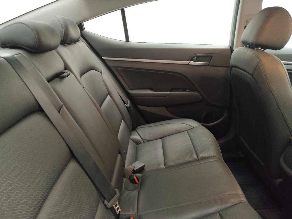 Used 2017 Hyundai Elantra Limited w/ Limited Tech Package 04 image 19