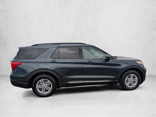 Used 2023 Ford Explorer XLT w/ Equipment Group 202A image 4