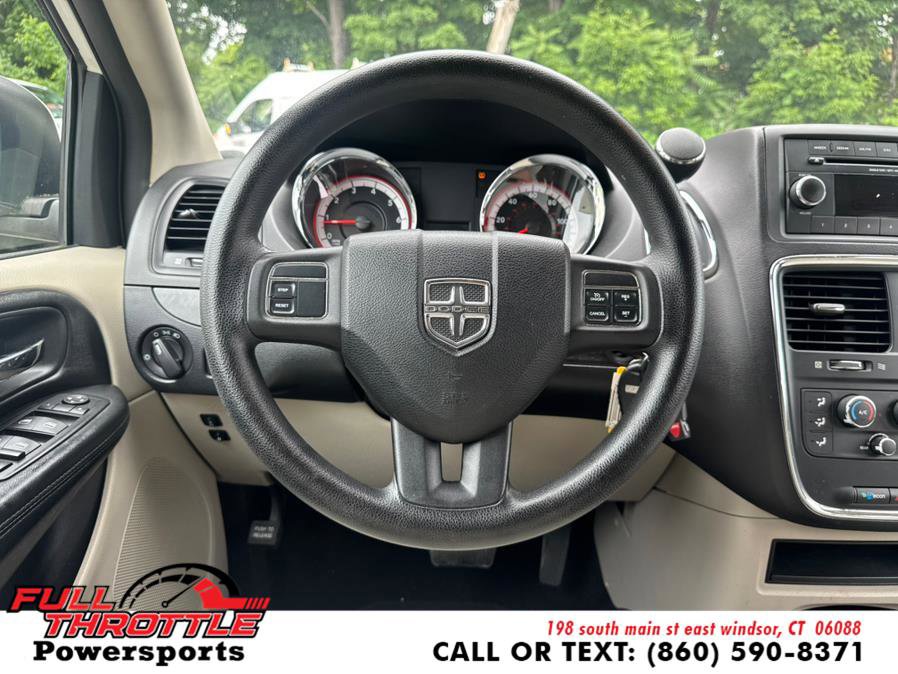 Used 2012 Dodge Grand Caravan SXT image 25