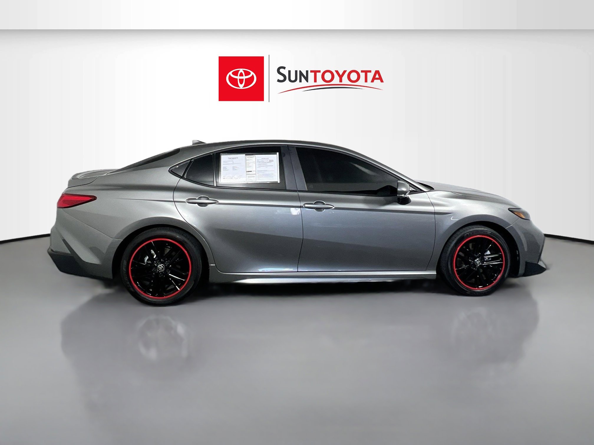 Used 2026 Toyota Camry SE FWD image 2