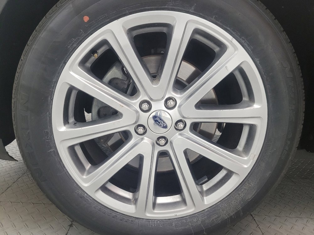 Used 2017 Ford Explorer Limited image 31