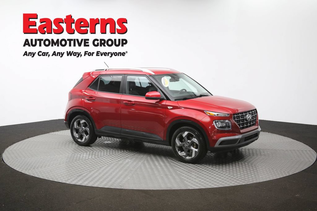 Used 2023 Hyundai Venue Limited FWD image 48