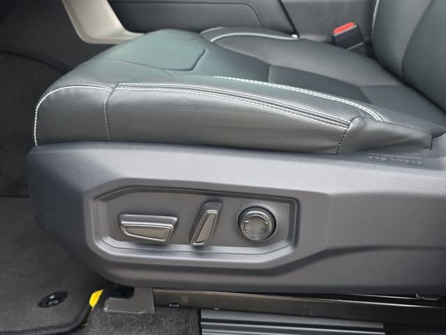 Used 2026 Toyota Sequoia Limited AWD/4WD image 31