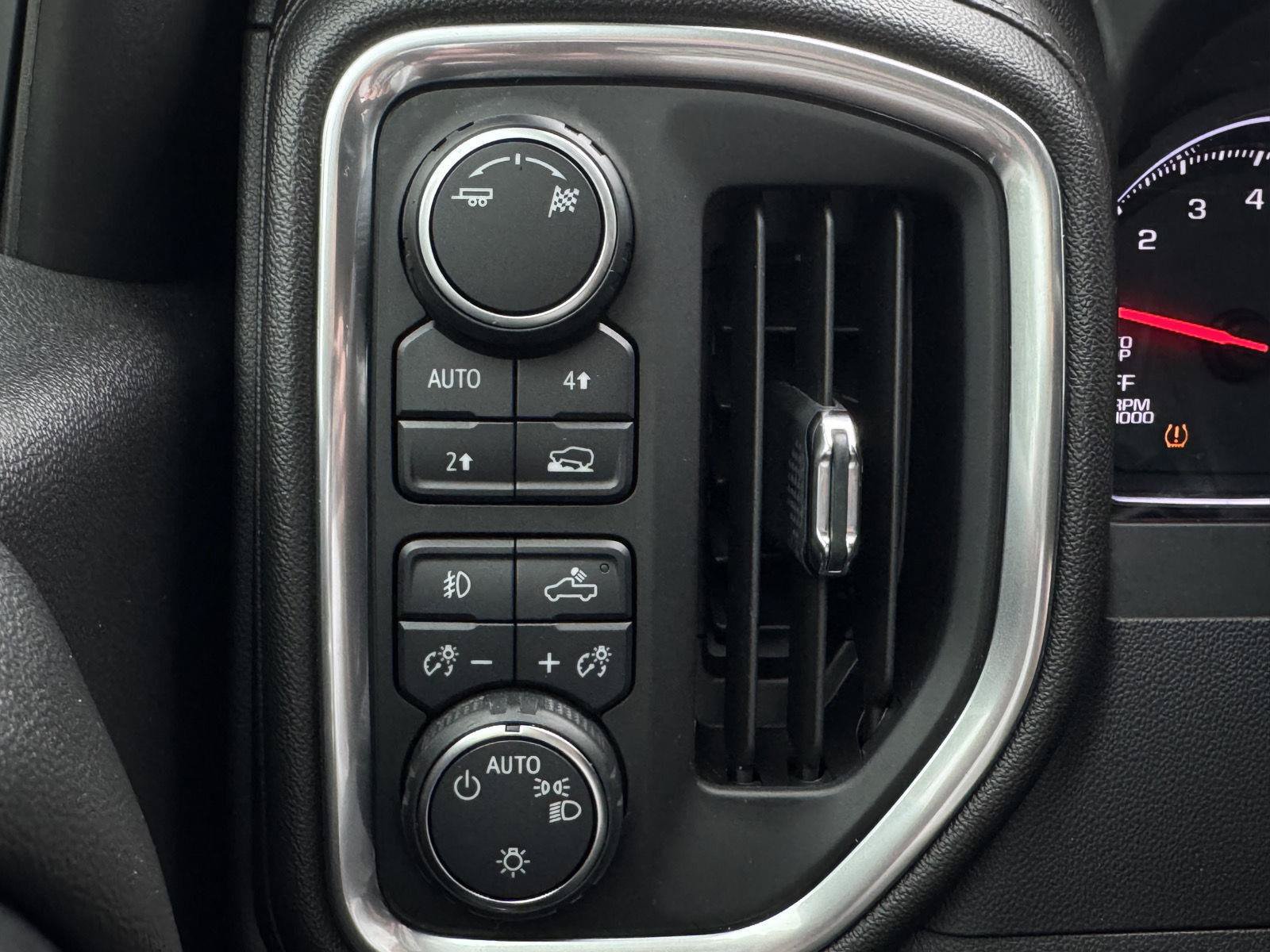 Used 2019 Chevrolet Silverado 1500 RST w/ All-Star Edition AWD/4WD image 15