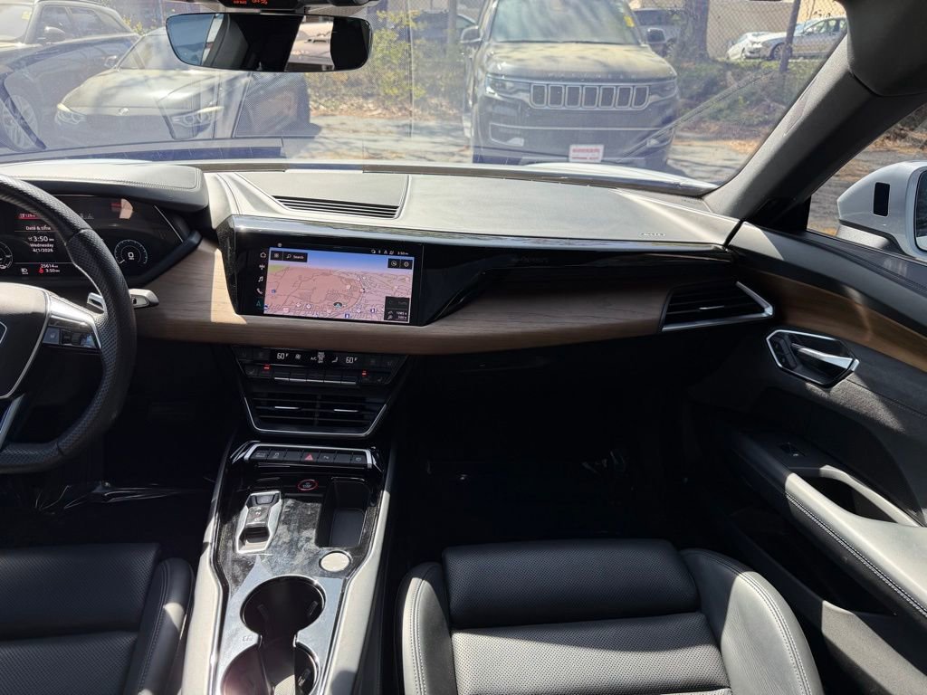 Used 2023 Audi e-tron GT Premium Plus AWD/4WD image 29