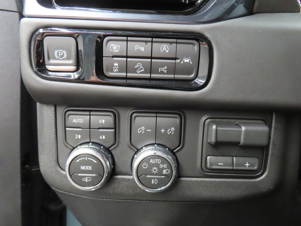 Used 2026 GMC Yukon XL AT4 Ultimate AWD/4WD image 53