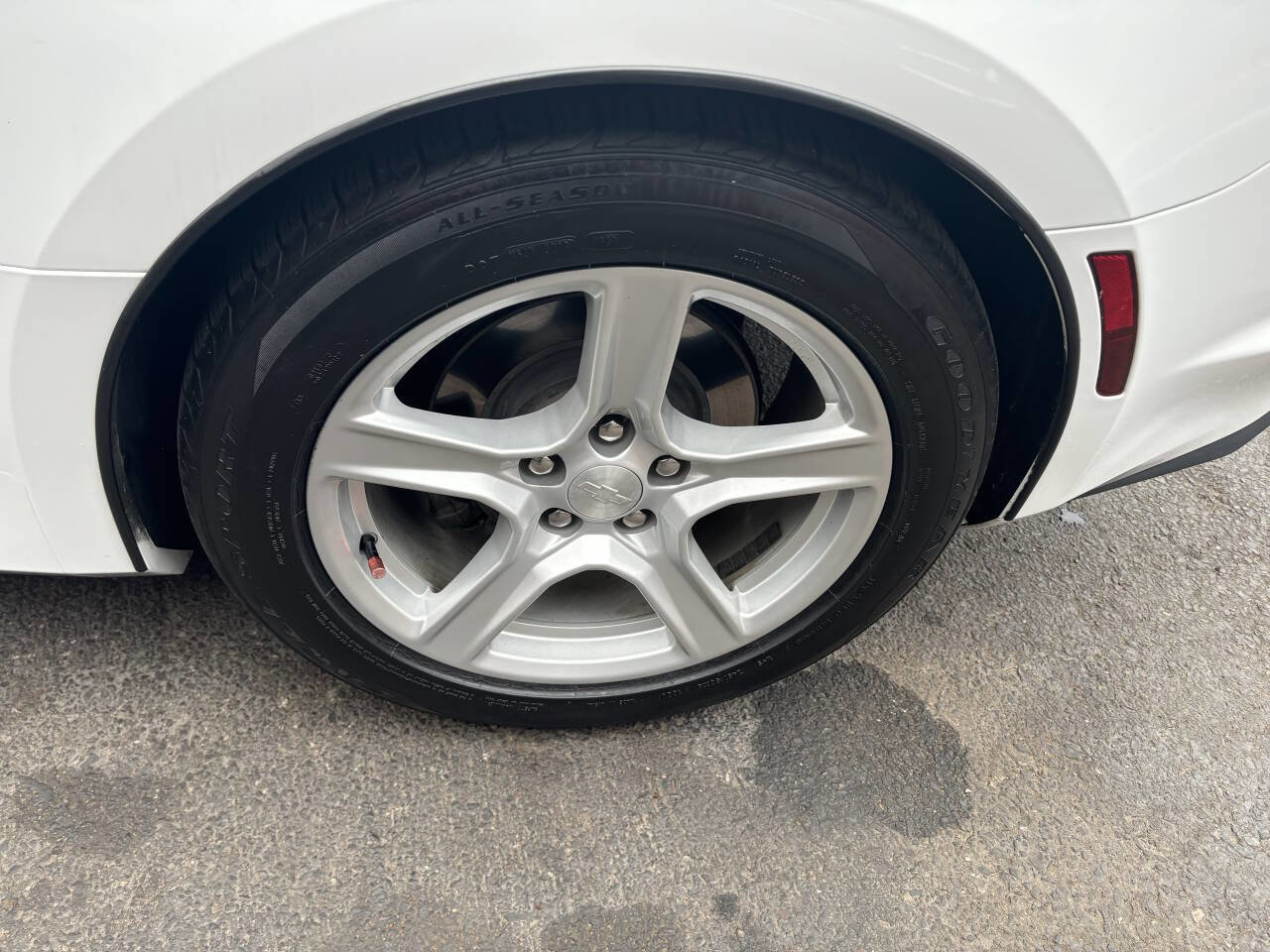 Used 2019 Chevrolet Camaro LT image 11