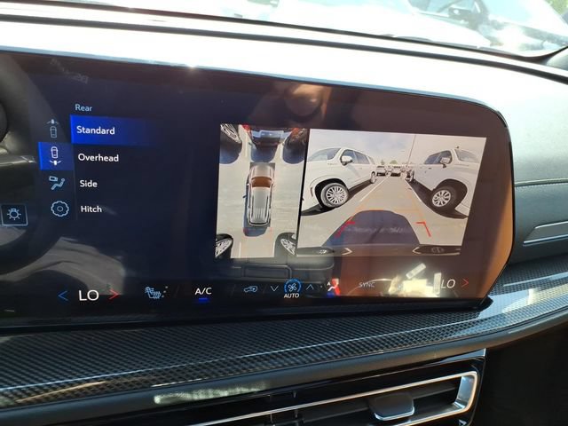 New 2027 Chevrolet Traverse Z71 w/ LPO, Illumination Package AWD/4WD image 15