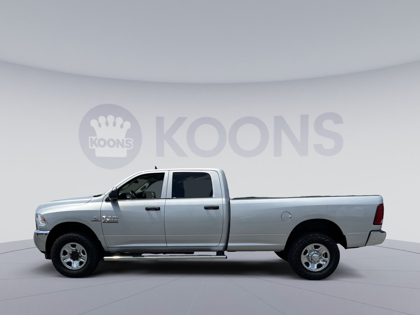 Used 2017 RAM 3500 Tradesman w/ Chrome Appearance Group AWD/4WD image 2