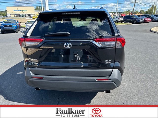 Used 2025 Toyota RAV4 XLE AWD/4WD image 11