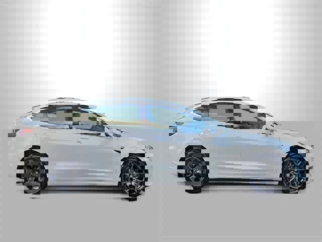 Used 2019 Tesla Model 3 Standard Range Plus image 9