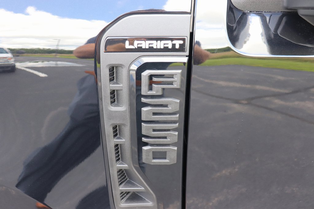 New 2025 Ford F250 Lariat w/ Lariat Ultimate Package image 9