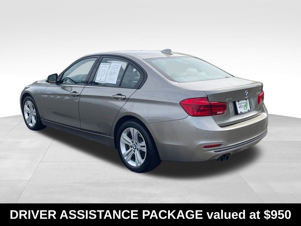 Used 2016 BMW 328i xDrive Sedan AWD/4WD image 6