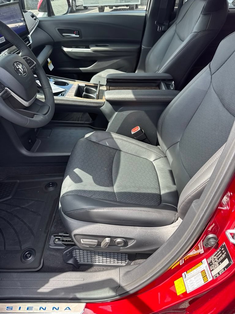 New 2026 Toyota Sienna Limited AWD/4WD image 9