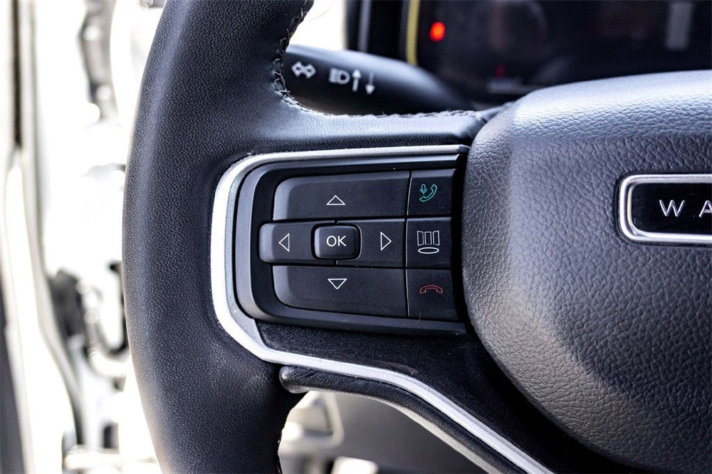 Used 2023 Jeep Wagoneer 4WD image 18