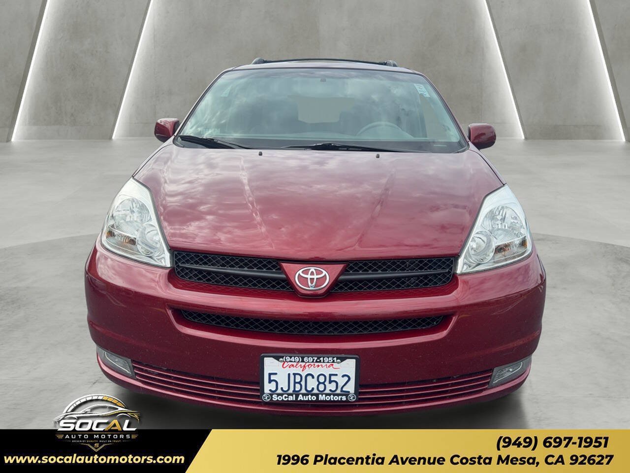 Used 2004 Toyota Sienna XLE w/ XLE Pkg 19 FWD image 8