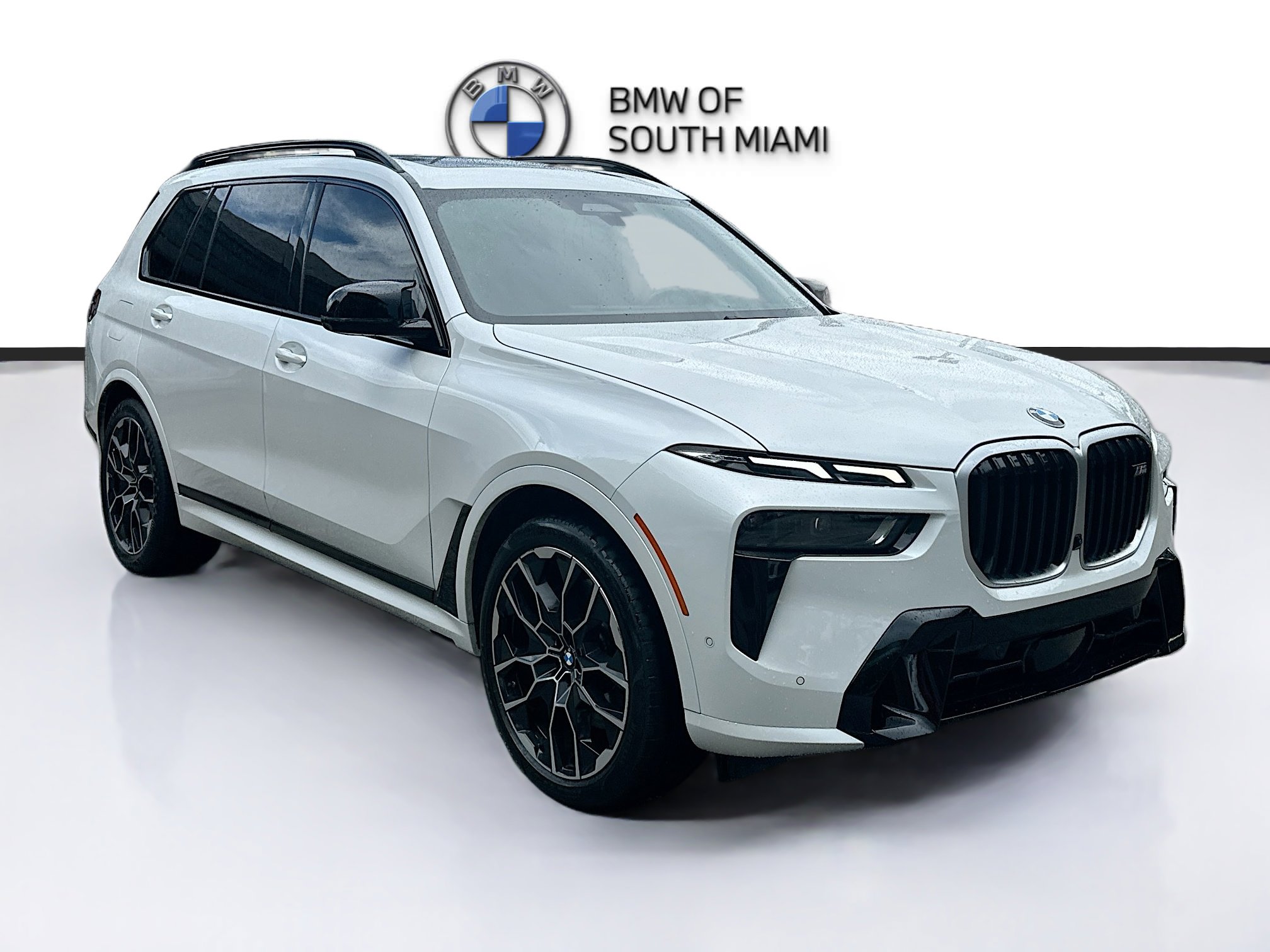 Certified 2025 BMW X7 M60i AWD/4WD image 1