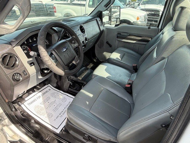Used 2015 Ford F550 4x4 Regular Cab Super Duty image 13