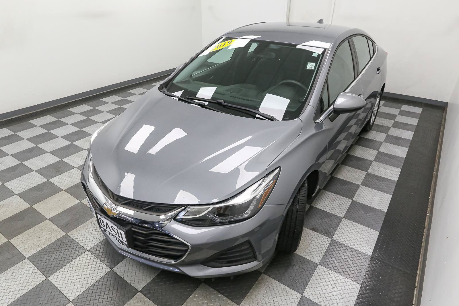 Used 2019 Chevrolet Cruze LT FWD image 6