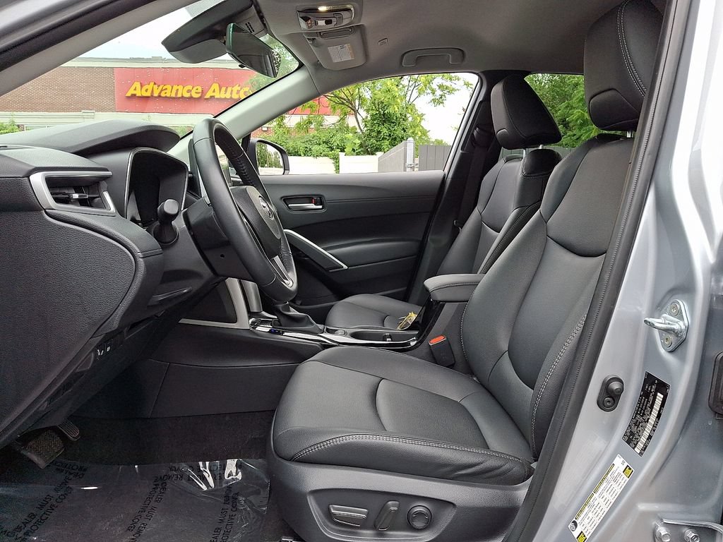 Certified 2025 Toyota Corolla Cross XLE AWD/4WD image 14