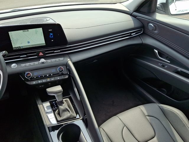 New 2026 Hyundai Elantra Limited FWD image 11