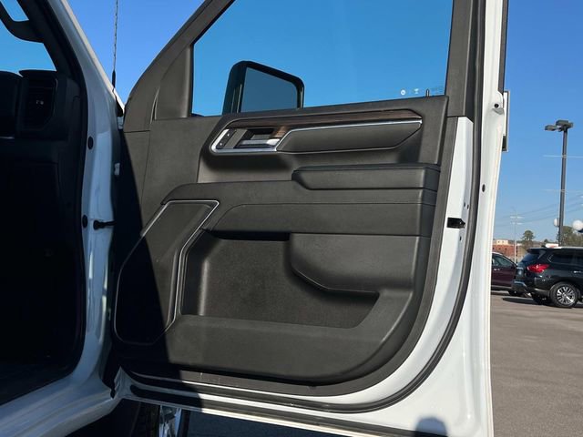 Used 2024 Chevrolet Silverado 3500 LT image 24