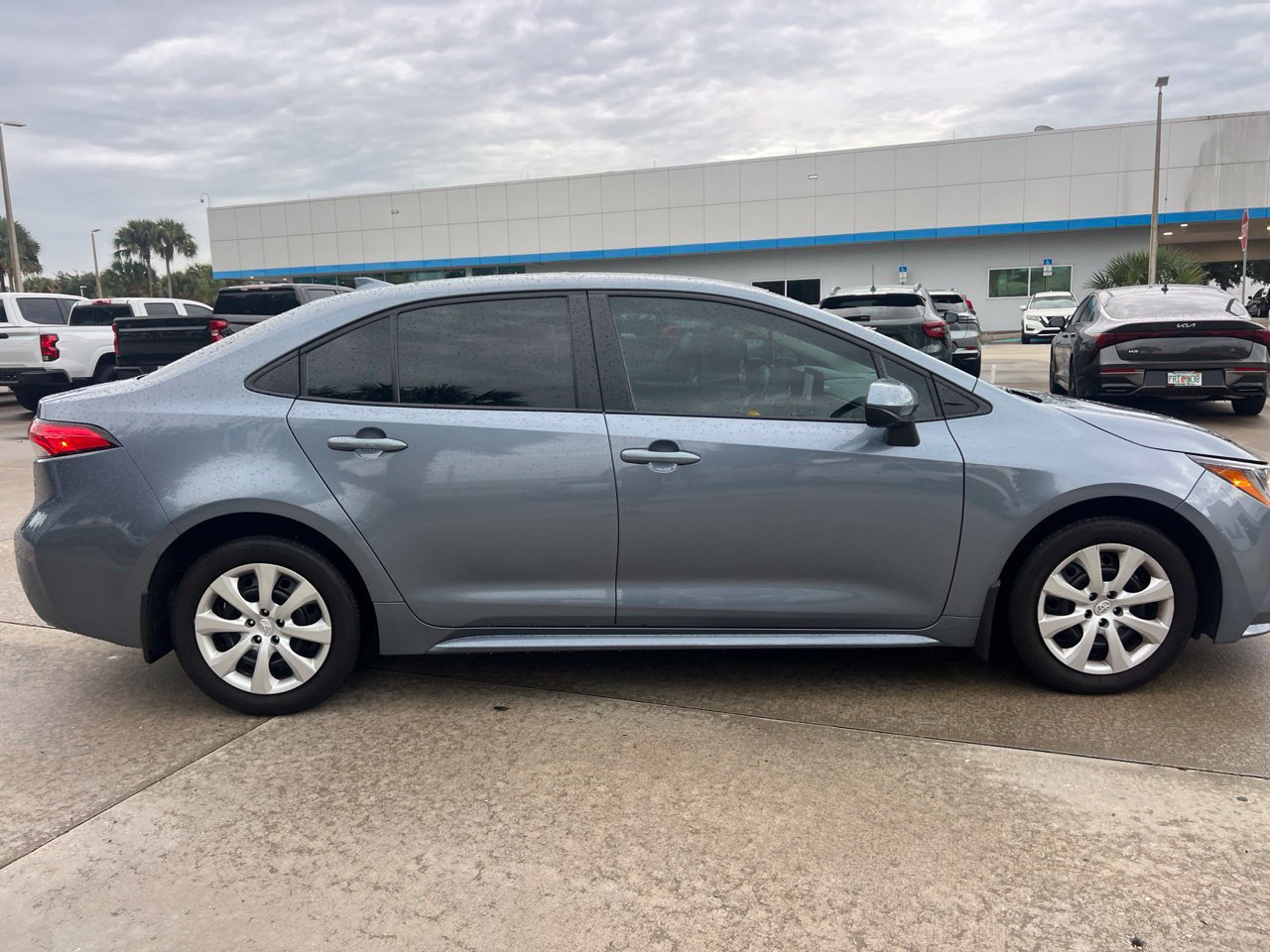 Used 2025 Toyota Corolla LE FWD image 8