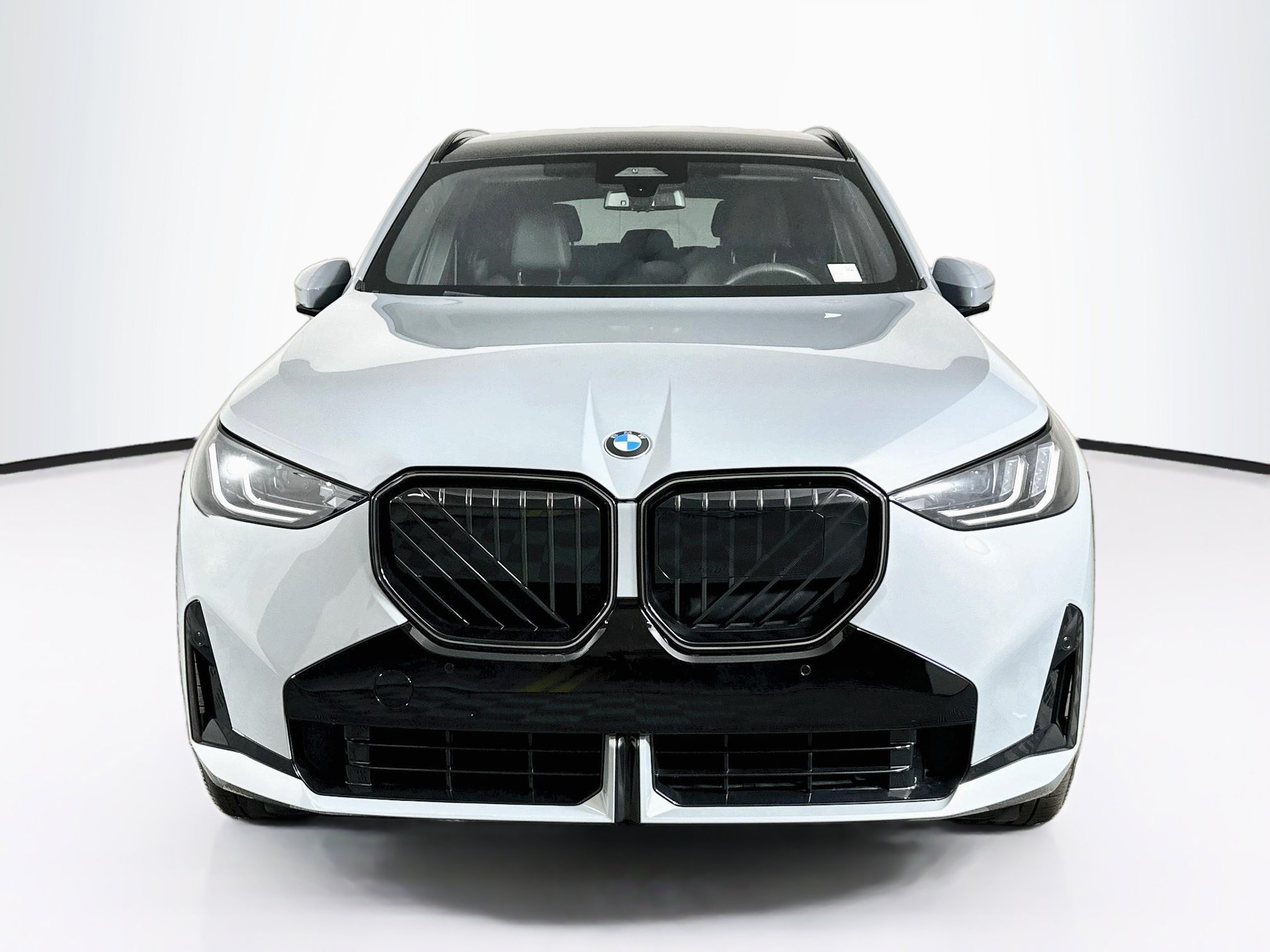 Used 2025 BMW X3 xDrive30i w/ M Sport Package AWD/4WD image 2