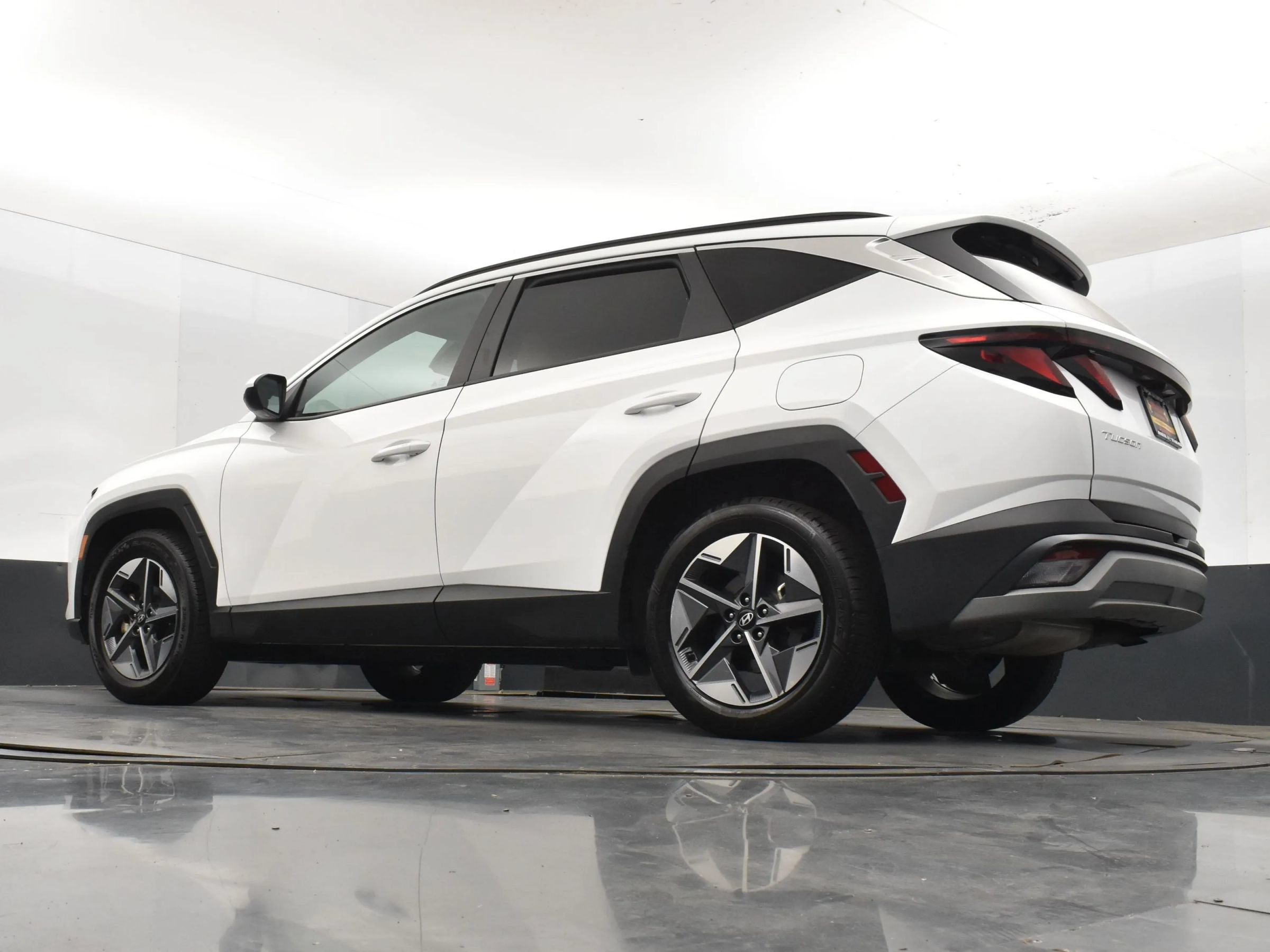 Used 2025 Hyundai Tucson SEL FWD image 9