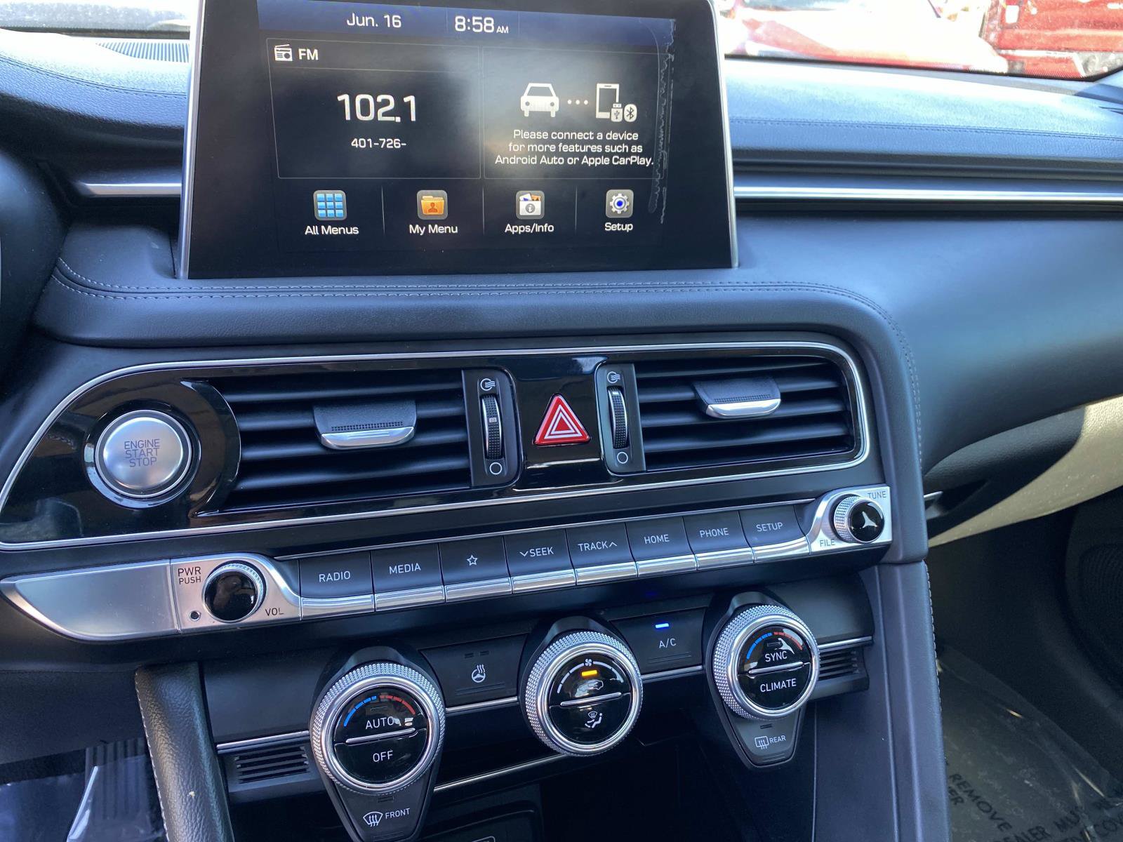 Used 2019 Genesis G70 2.0T Advanced AWD/4WD image 10
