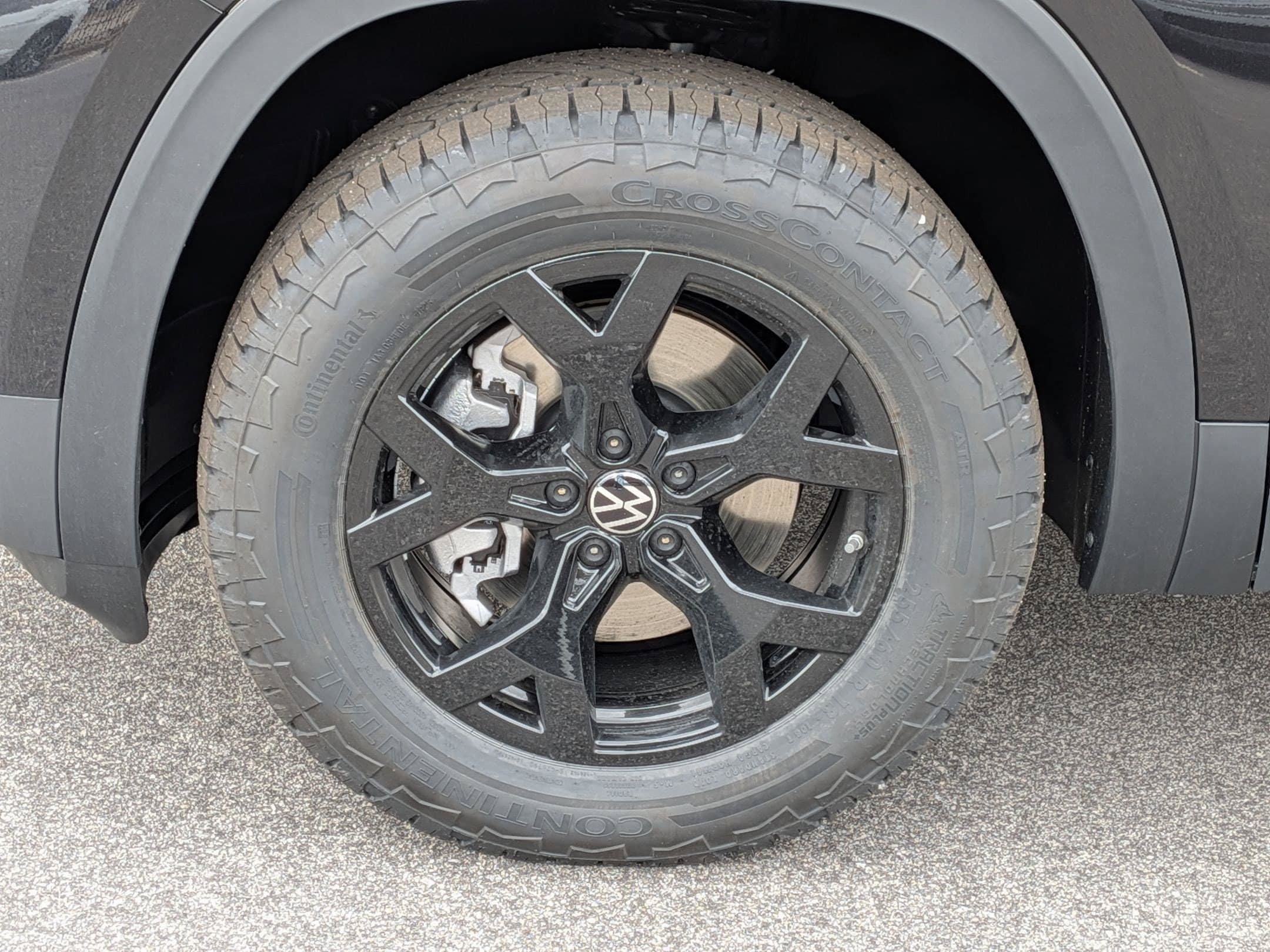 New 2026 Volkswagen Atlas Peak Edition AWD/4WD image 10