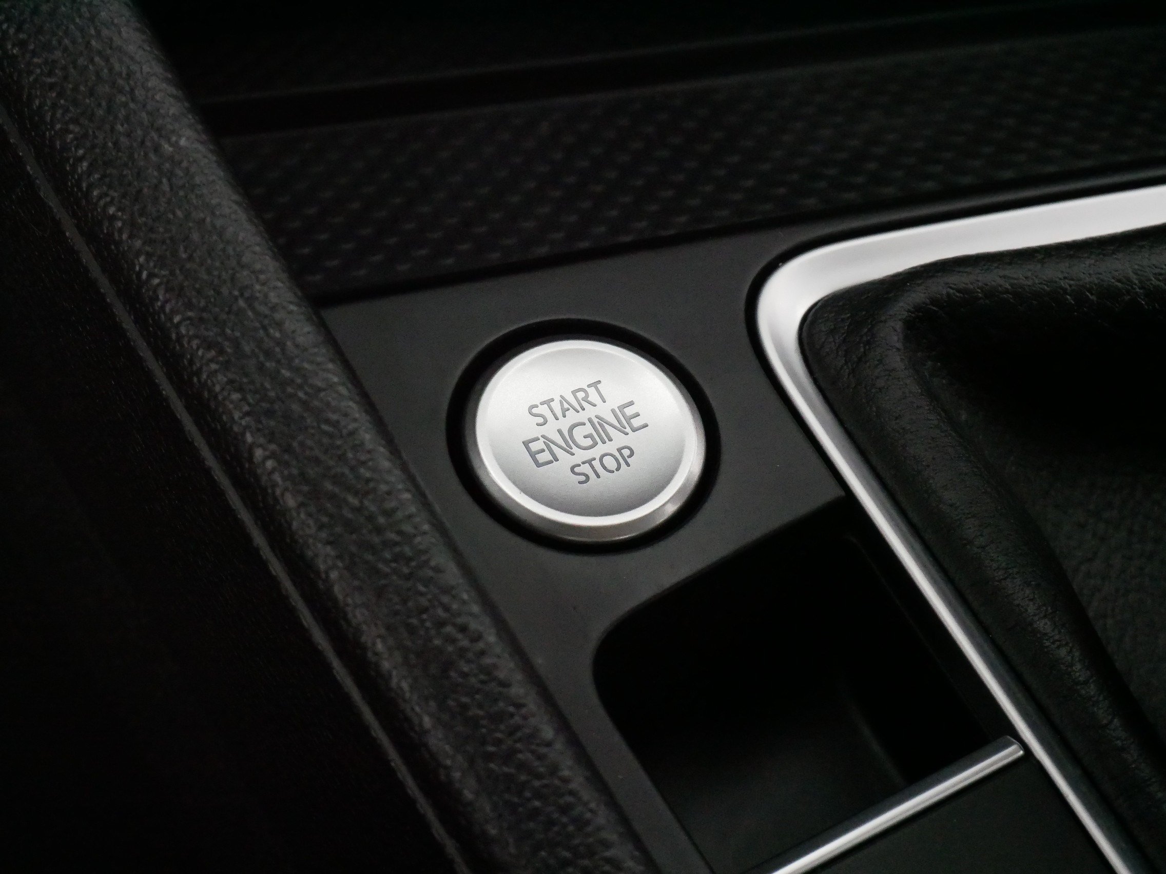 Used 2026 Volkswagen Jetta SEL FWD image 28