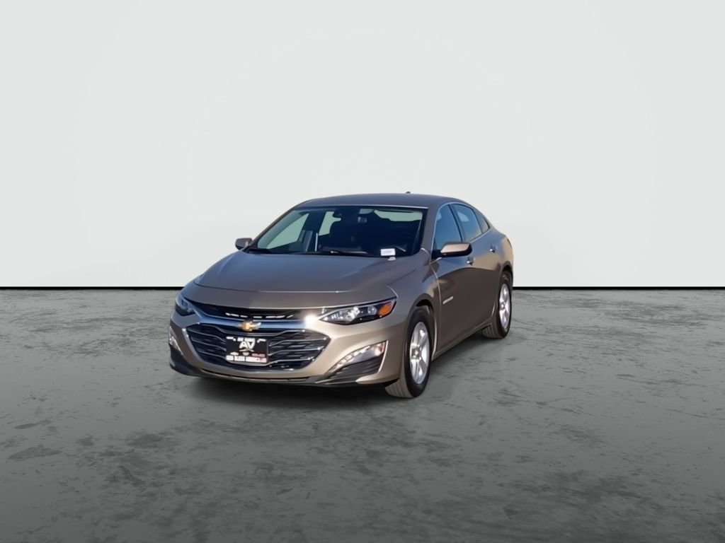 Used 2024 Chevrolet Malibu LT image 3