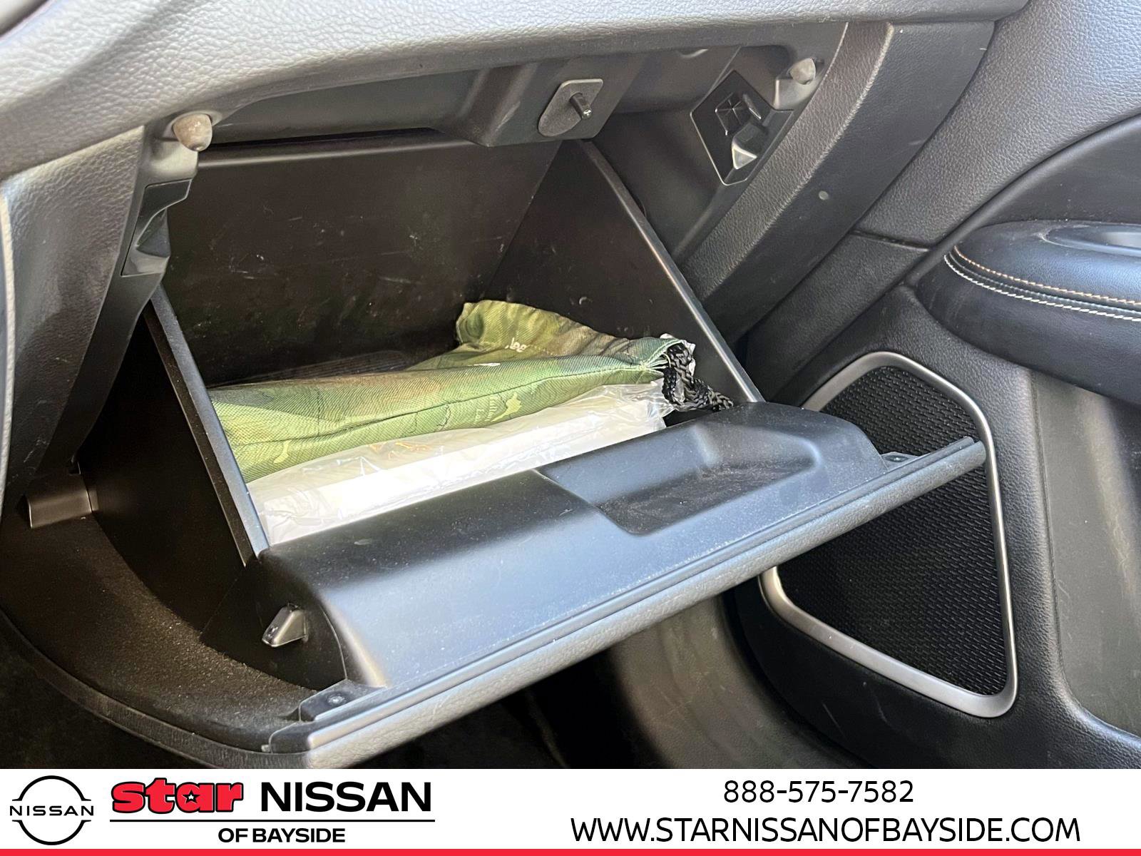 Used 2019 Jeep Compass Latitude image 28