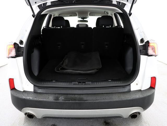 Used 2021 Ford Escape SE image 25