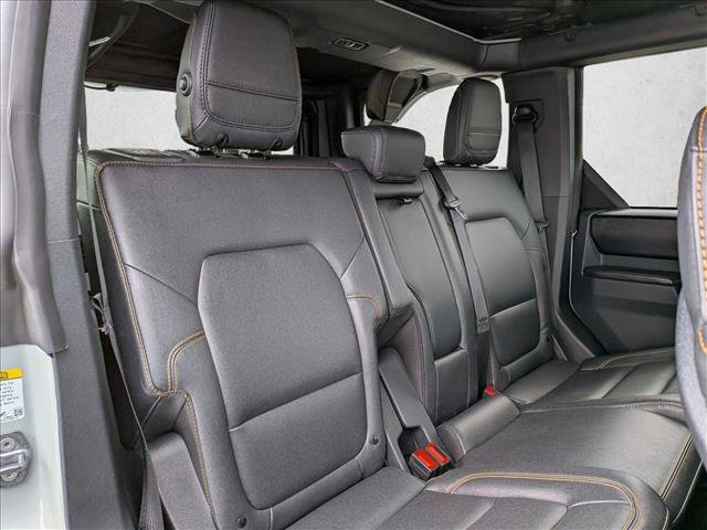 Used 2024 Ford Bronco Badlands image 16