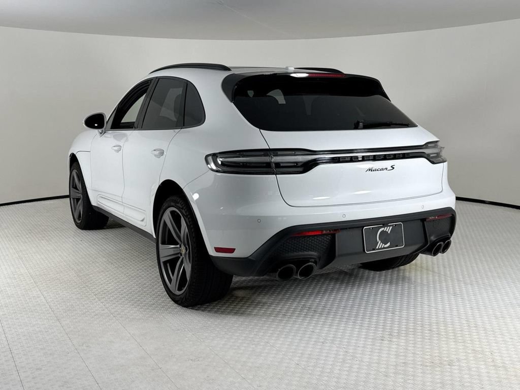 Used 2024 Porsche Macan S AWD/4WD image 3