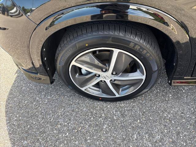 Used 2020 Honda HR-V Touring image 11