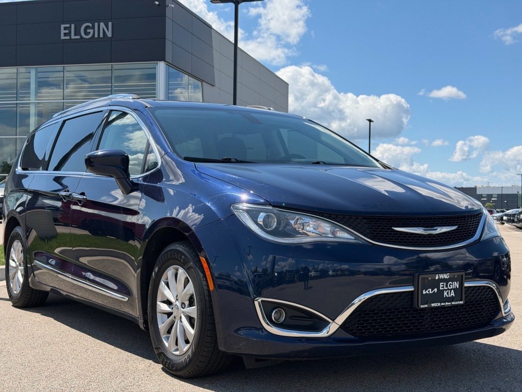 Used 2018 Chrysler Pacifica Touring-L